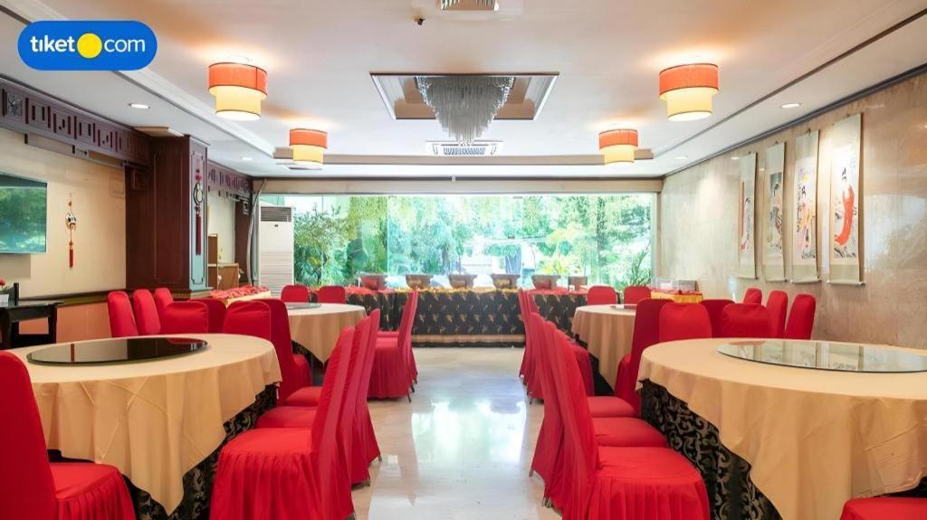 Regent'S Park Hotel Malang Eksteriør billede