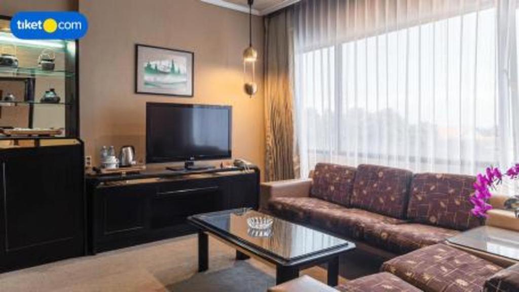 Regent'S Park Hotel Malang Eksteriør billede