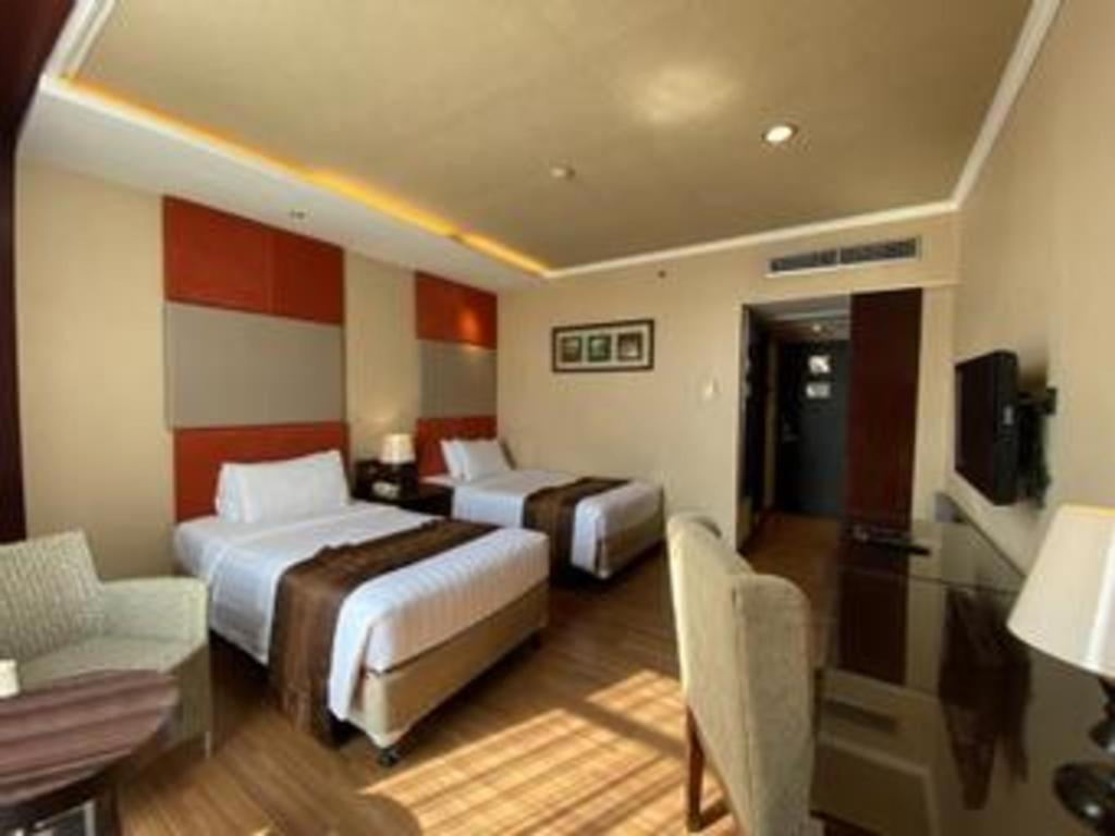 Regent'S Park Hotel Malang Eksteriør billede